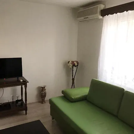 Lydia Center Veles
